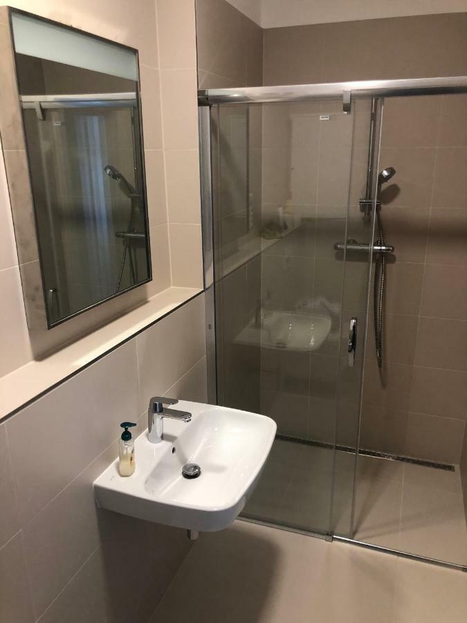 براغ Luxury Apartment With Private Garden المظهر الخارجي الصورة